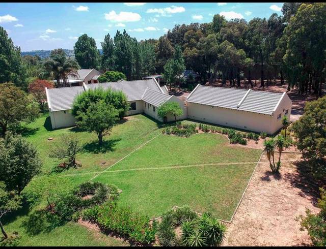 FARM FOR SALE IN ZONNEHOEWE